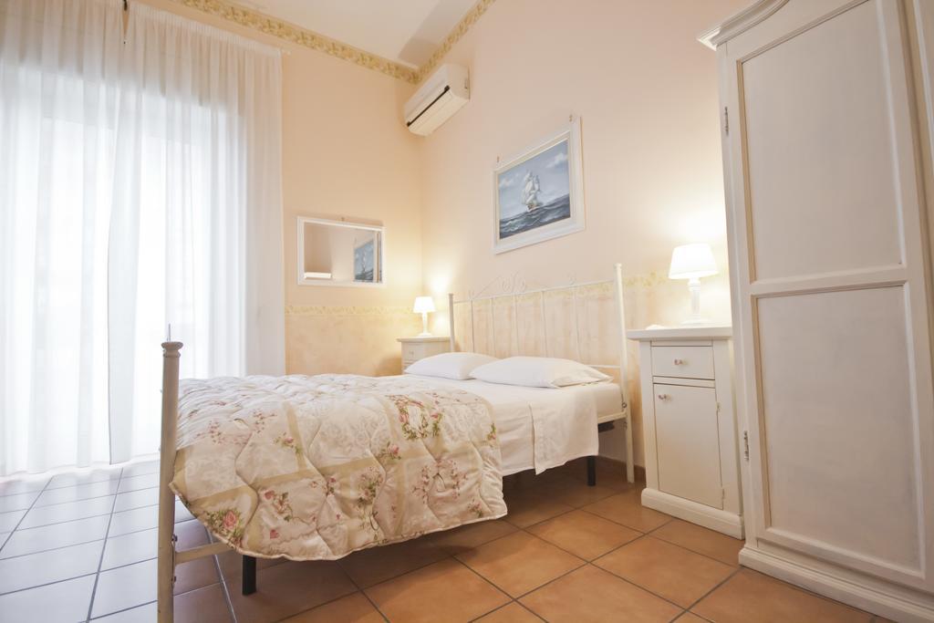 לצ'ה Villa Liberty Palazzo Gigante מראה חיצוני תמונה
